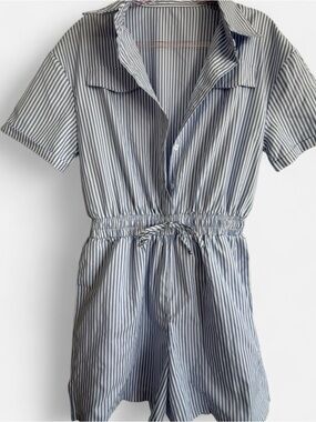 Women’s Blue and White Striped Short-Sleeve Shirt
